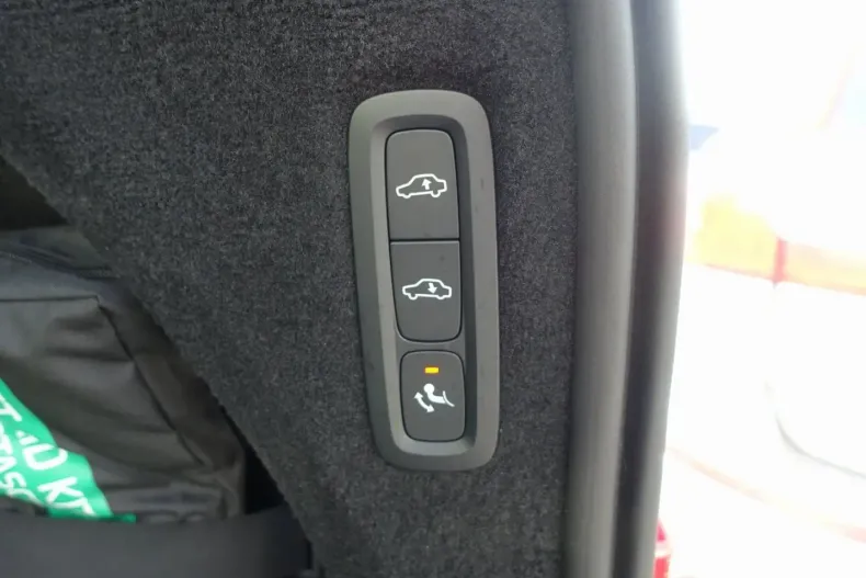 Volvo XC90 din 2024 cu 16.960 km - oferta VOL170917 - foto 22