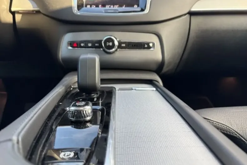 Volvo XC90 din 2024 cu 19.010 km - oferta VOL170918 - foto 15