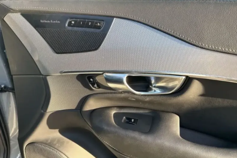 Volvo XC90 din 2024 cu 19.010 km - oferta VOL170918 - foto 17