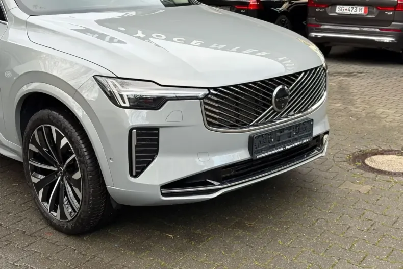 Volvo XC90 din 2025 cu 20.391 km - oferta VOL170919 - foto 9