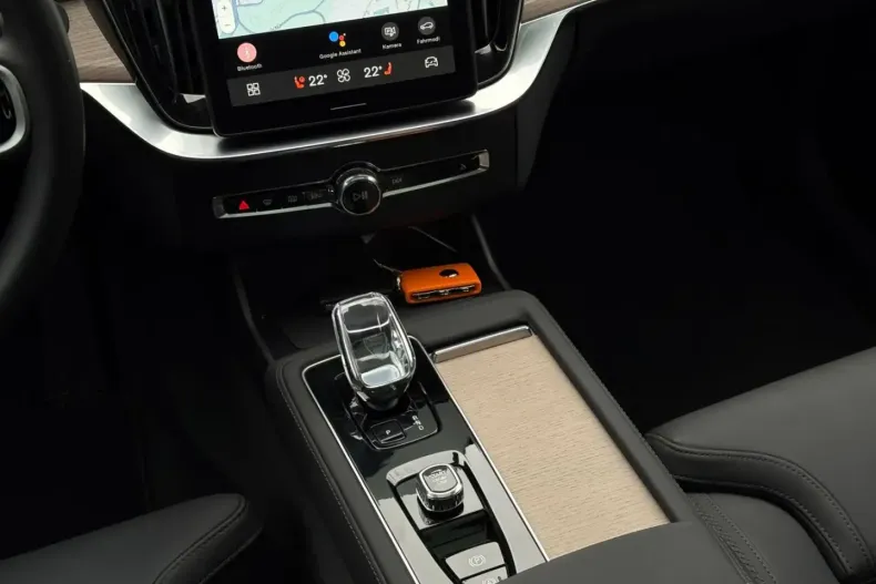 Volvo XC90 din 2025 cu 22.034 km - oferta VOL170921 - foto 16