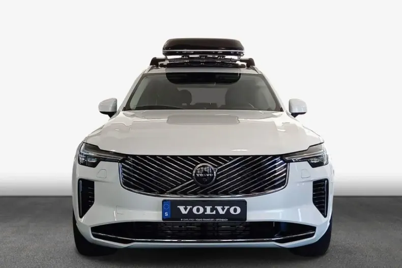 Volvo XC90 din 2025 cu 16.253 km - oferta VOL170923 - foto 3