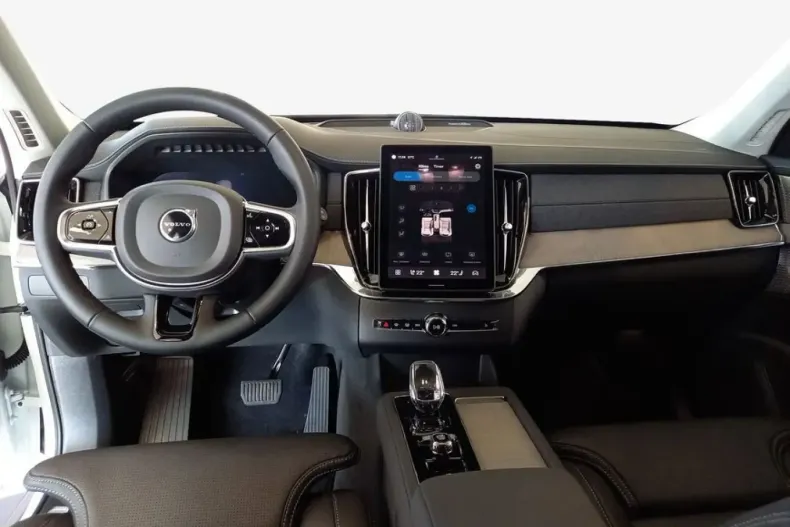 Volvo XC90 din 2025 cu 16.253 km - oferta VOL170923 - foto 9