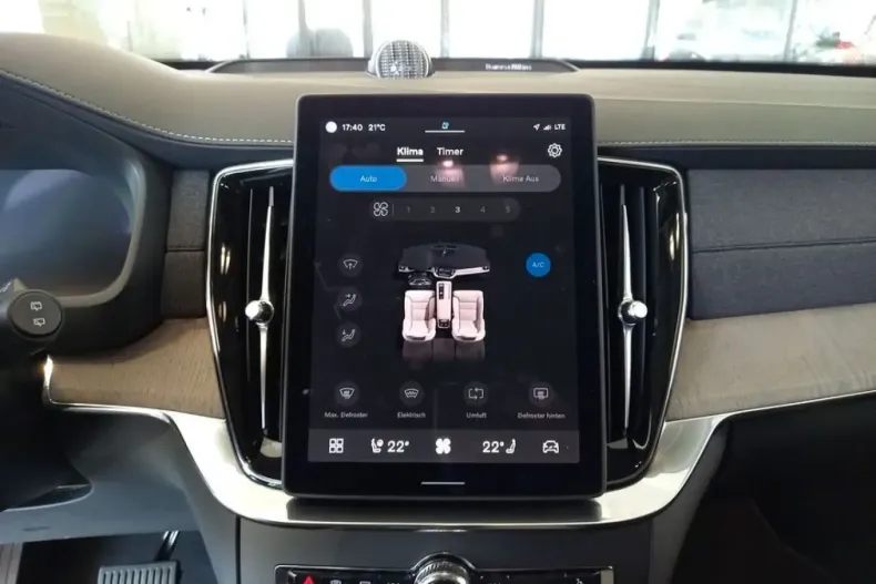 Volvo XC90 din 2025 cu 16.253 km - oferta VOL170923 - foto 12