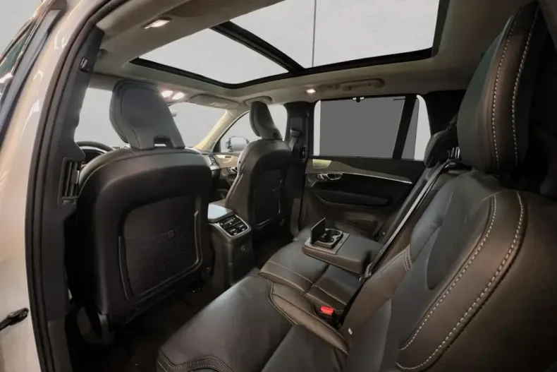 Volvo XC90 din 2024 cu 27.458 km - oferta VOL170924 - foto 15