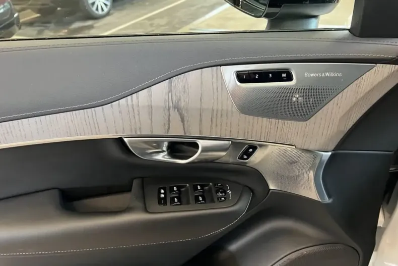 Volvo XC90 din 2024 cu 27.458 km - oferta VOL170924 - foto 16