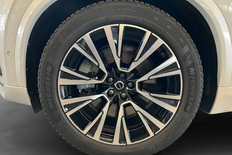 Volvo XC90 din 2024 cu 27.458 km - oferta VOL170924 - foto 27