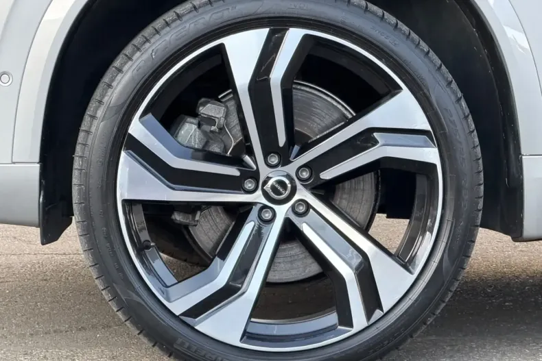 Volvo XC90 din 2022 cu 46.500 km - oferta VOL170925 - foto 9