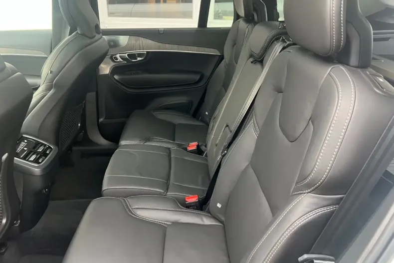 Volvo XC90 din 2023 cu 25.000 km - oferta VOL170928 - foto 11