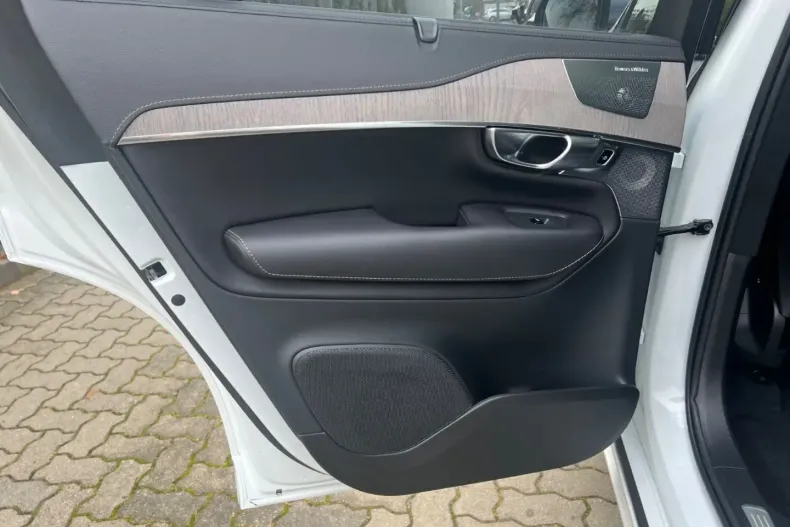 Volvo XC90 din 2023 cu 25.000 km - oferta VOL170928 - foto 15