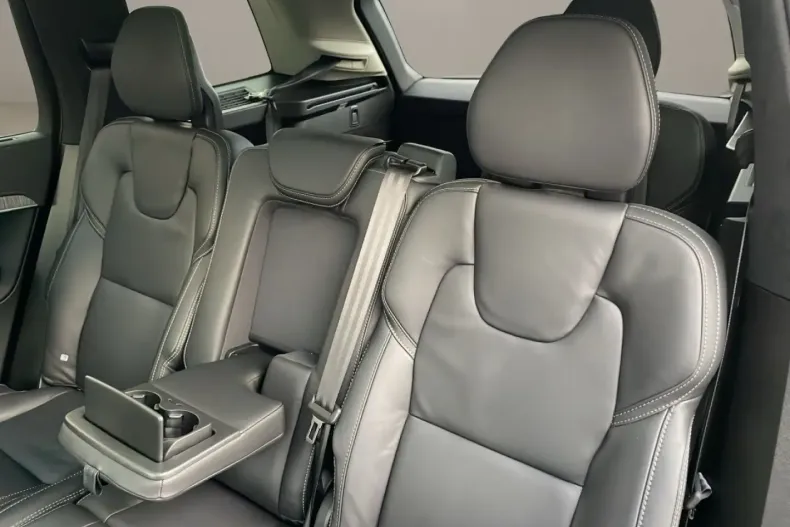 Volvo XC90 din 2023 cu 27.441 km - oferta VOL170929 - foto 12