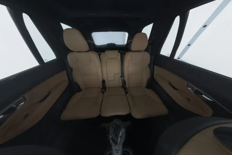 Volvo XC90 din 2022 cu 82.100 km - oferta VOL170930 - foto 5