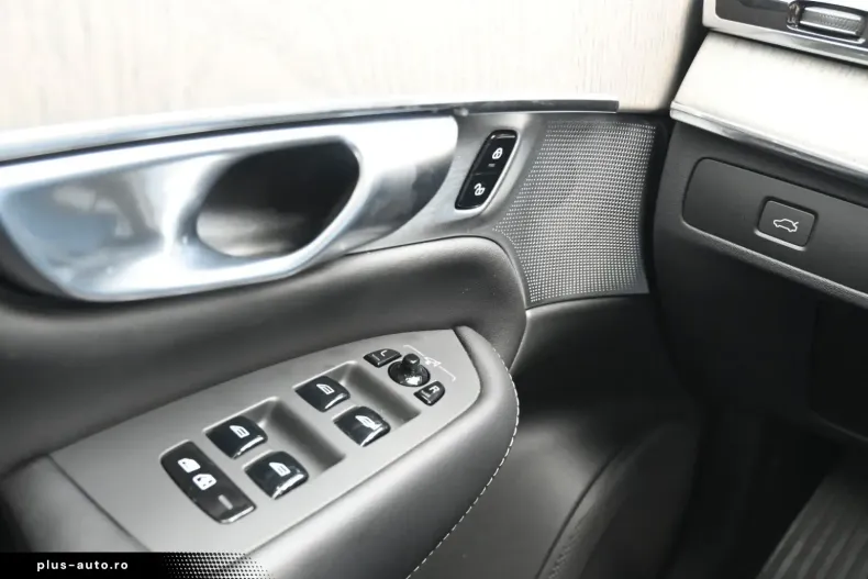 Volvo XC90 din 2023 cu 52.800 km - oferta VOL170931 - foto 27