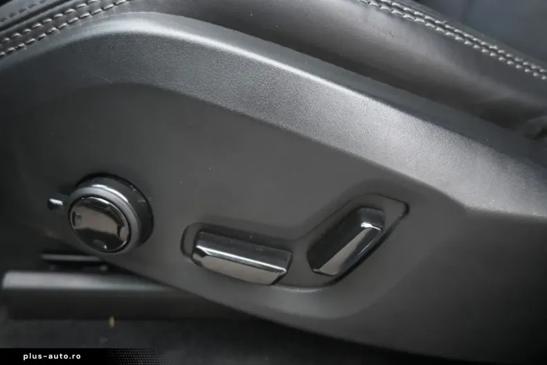 Volvo XC90 din 2023 cu 52.800 km - oferta VOL170931 - foto 30