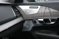 Volvo XC90 din 2022 cu 61.955 km - oferta VOL170932 - foto 23