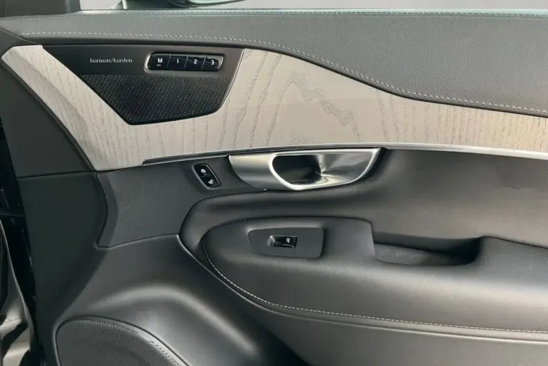 Volvo XC90 din 2024 cu 29.494 km - oferta VOL170936 - foto 20