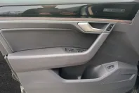 Volkswagen Touareg din 2023 cu 39.834 km - oferta VOL170937 - foto 5