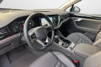 Volkswagen Touareg din 2023 cu 39.834 km - oferta VOL170937 - foto 6