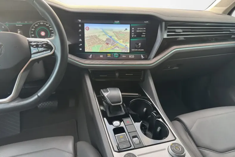 Volkswagen Touareg din 2023 cu 39.834 km - oferta VOL170937 - foto 9