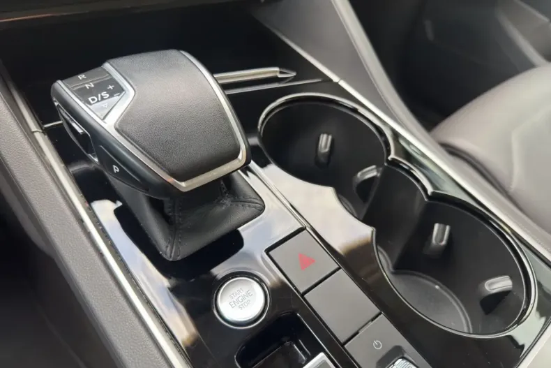 Volkswagen Touareg din 2023 cu 39.834 km - oferta VOL170937 - foto 16