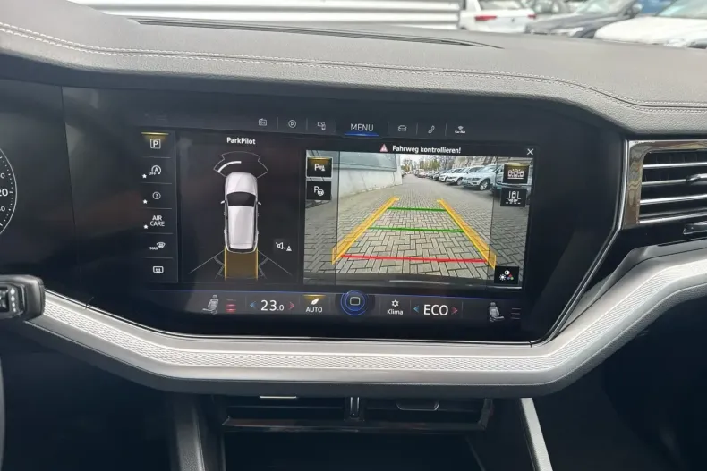 Volkswagen Touareg din 2023 cu 56.400 km - oferta VOL170940 - foto 16