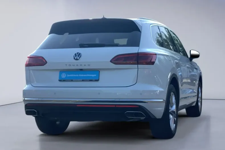 Volkswagen Touareg din 2023 cu 56.276 km - oferta VOL170941 - foto 4