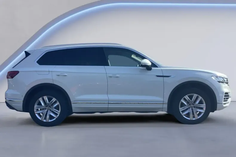 Volkswagen Touareg din 2023 cu 56.276 km - oferta VOL170941 - foto 5