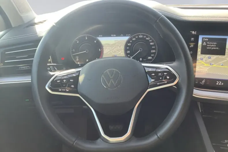 Volkswagen Touareg din 2023 cu 56.276 km - oferta VOL170941 - foto 11