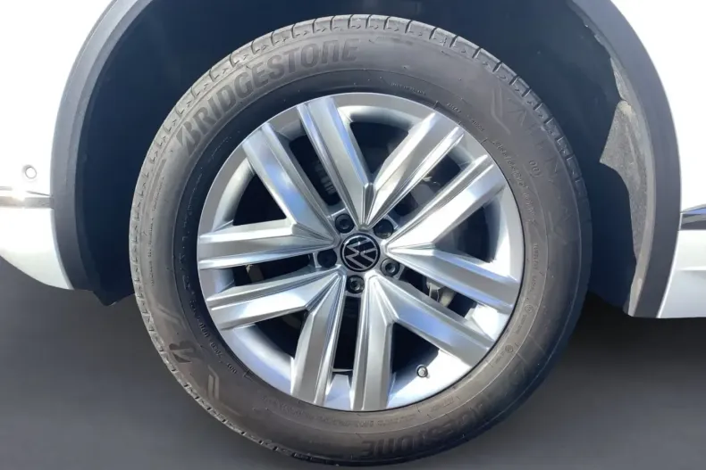 Volkswagen Touareg din 2023 cu 56.276 km - oferta VOL170941 - foto 13