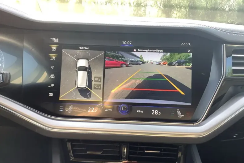 Volkswagen Touareg din 2023 cu 56.276 km - oferta VOL170941 - foto 18