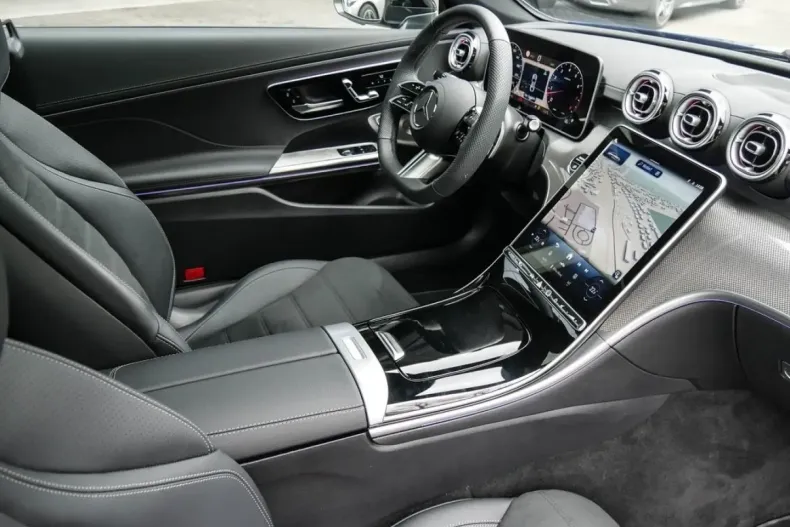 Mercedes-Benz CLE 180 din 2025 cu 9.905 km - oferta MER170943 - foto 2