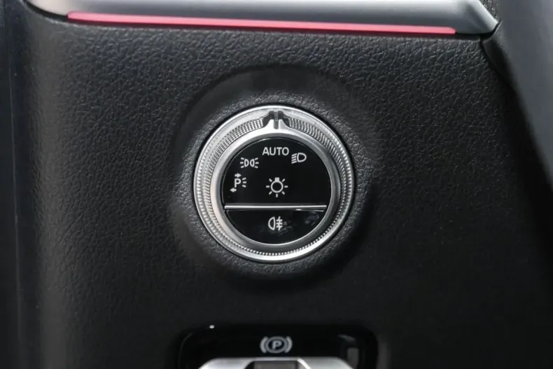 Mercedes-Benz CLE 180 din 2025 cu 9.905 km - oferta MER170943 - foto 15