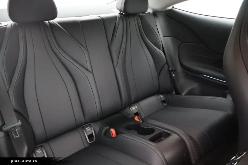 Mercedes-Benz CLE 200 din 2024 cu 3.053 km - oferta MER170945 - foto 15