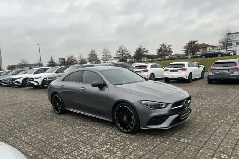 Mercedes-Benz CLA 250 din 2022 cu 52.205 km - oferta MER170947 - foto 3