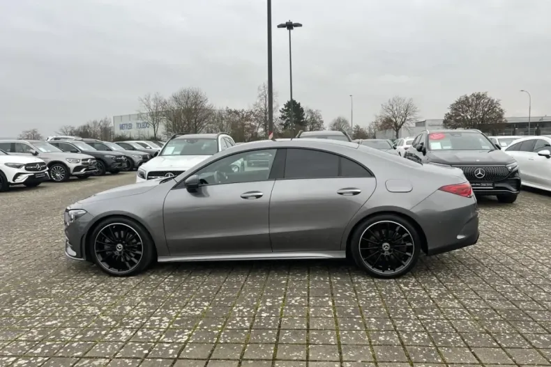 Mercedes-Benz CLA 250 din 2022 cu 52.205 km - oferta MER170947 - foto 8