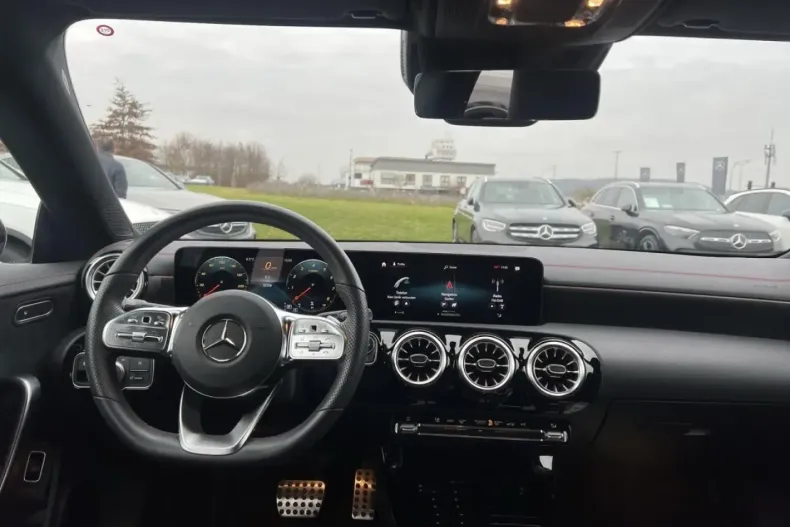 Mercedes-Benz CLA 250 din 2022 cu 52.205 km - oferta MER170947 - foto 14