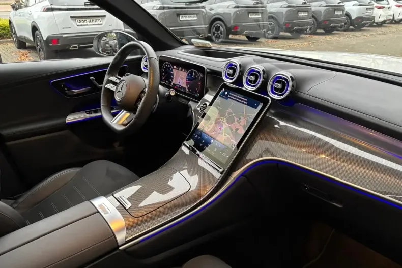 Mercedes-Benz GLC 300 din 2025 cu 15.000 km - oferta MER170955 - foto 4