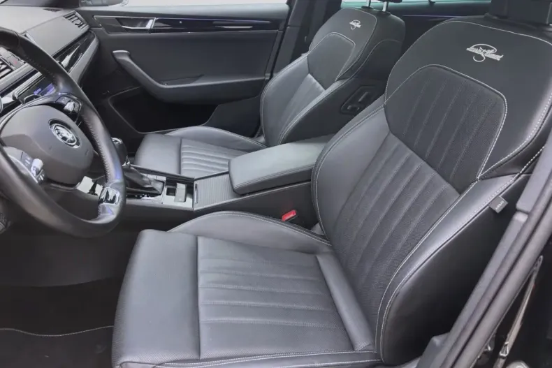 Skoda Superb din 2023 cu 47.623 km - oferta SKO170961 - foto 8