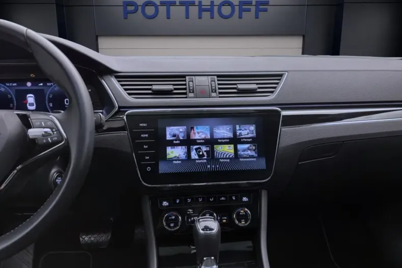 Skoda Superb din 2023 cu 47.623 km - oferta SKO170961 - foto 12