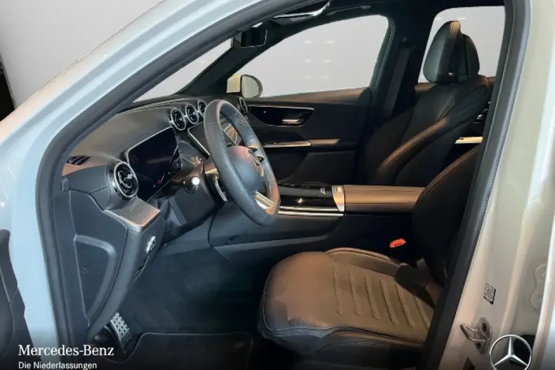 Mercedes-Benz GLC 220 din 2023 cu 65.526 km - oferta MER170962 - foto 8