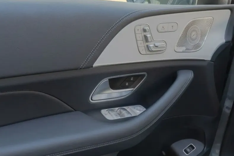 Mercedes-Benz GLE 450 din 2023 cu 88.208 km - oferta MER170968 - foto 9