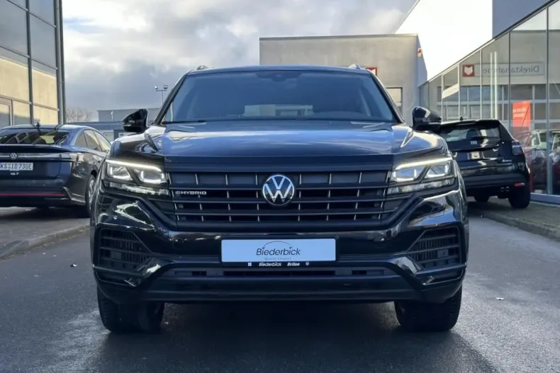 Volkswagen Touareg din 2021 cu 74.786 km - oferta VOL170975 - foto 2