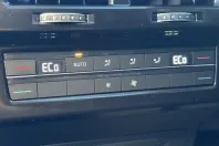 Volkswagen Touareg din 2021 cu 74.786 km - oferta VOL170975 - foto 13