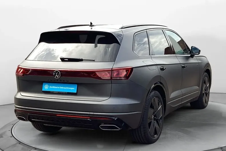 Volkswagen Touareg din 2024 cu 5.500 km - oferta VOL170979 - foto 5