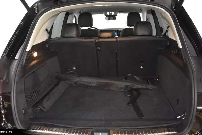 Mercedes-Benz GLE 450 din 2023 cu 15.200 km - oferta MER170980 - foto 10