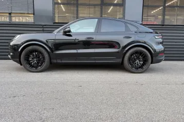 Porsche Cayenne din 2024 - oferta POR170981