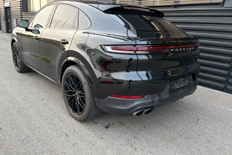Porsche Cayenne din 2024 cu 28.700 km - oferta POR170981 - foto 11