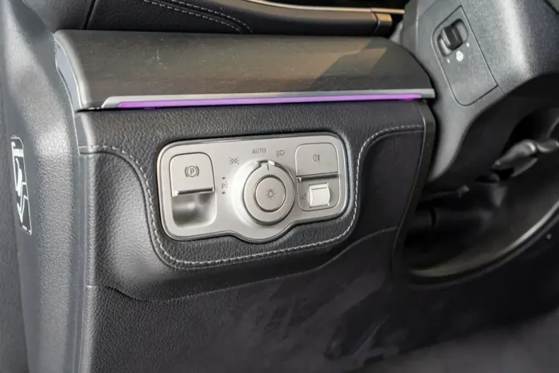 Mercedes-Benz GLE 400 din 2023 cu 43.851 km - oferta MER170982 - foto 18