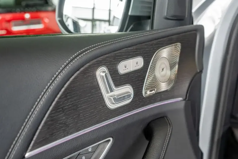 Mercedes-Benz GLE 400 din 2023 cu 43.851 km - oferta MER170982 - foto 22