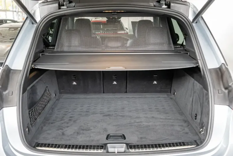 Mercedes-Benz GLE 400 din 2023 cu 43.851 km - oferta MER170982 - foto 23